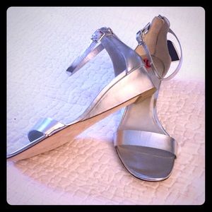 Cole Haan 10 Silver Ankle Strap Sandals